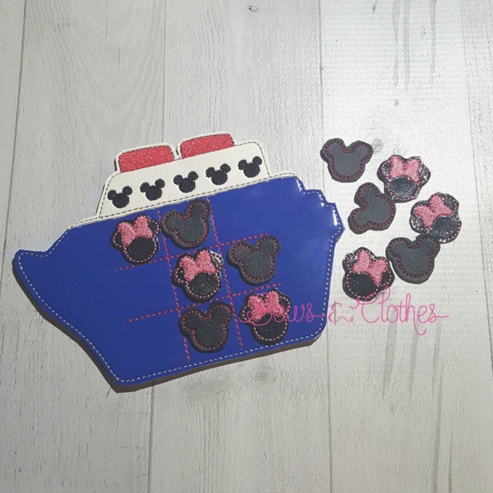 Mouse Cruise Tic Tac Toe and Pieces