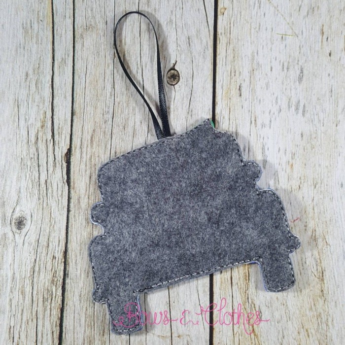 Truck With Tree Ornament - Image 2