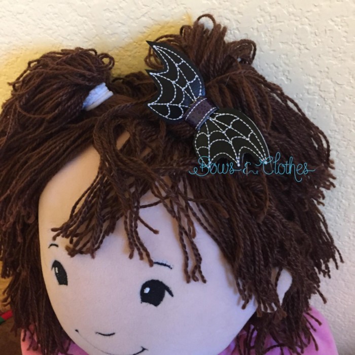 Vampire Girl Bow - Image 2