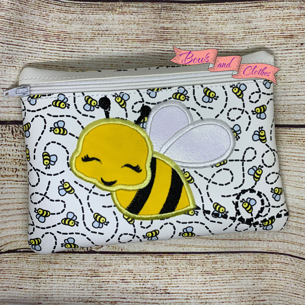 Little Bee Zipper Purse